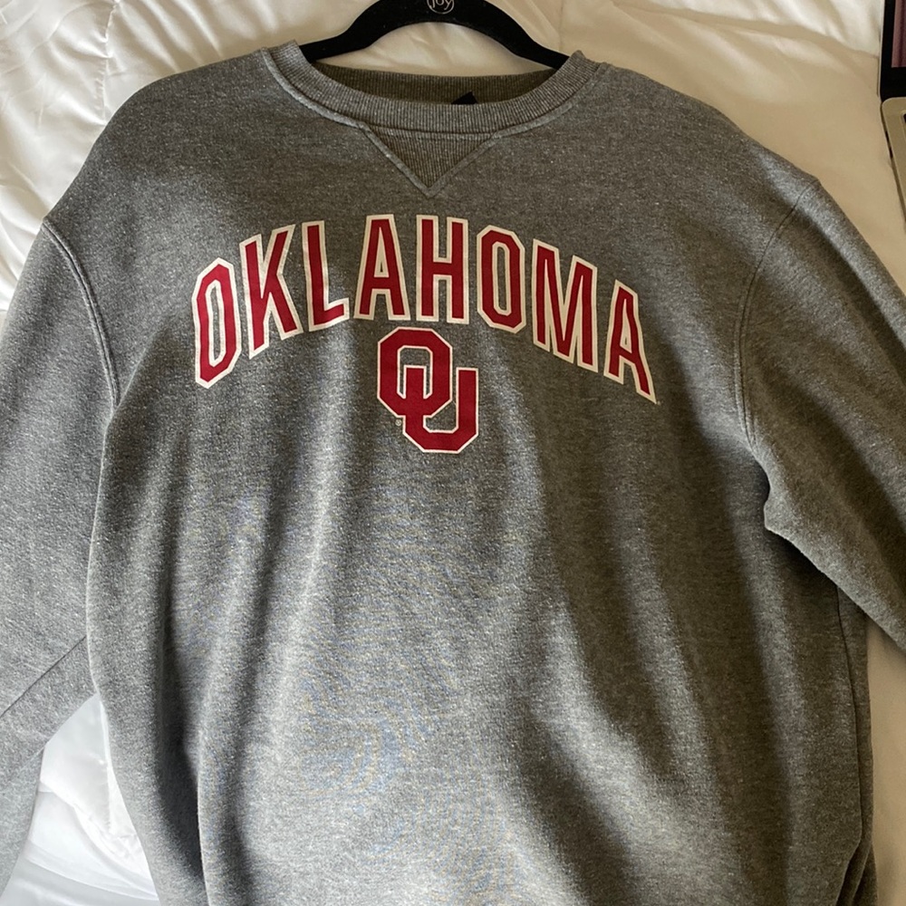 OU women sweatshirt